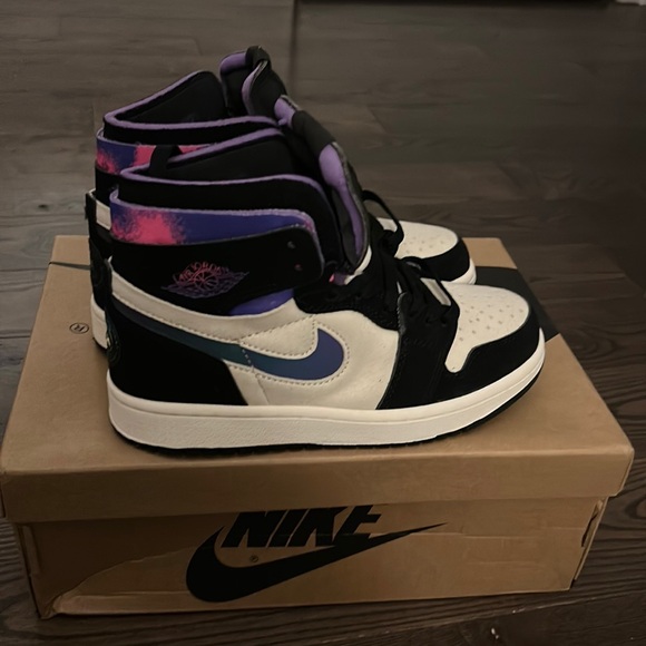 Panda Neon Jordans. - Picture 4 of 6